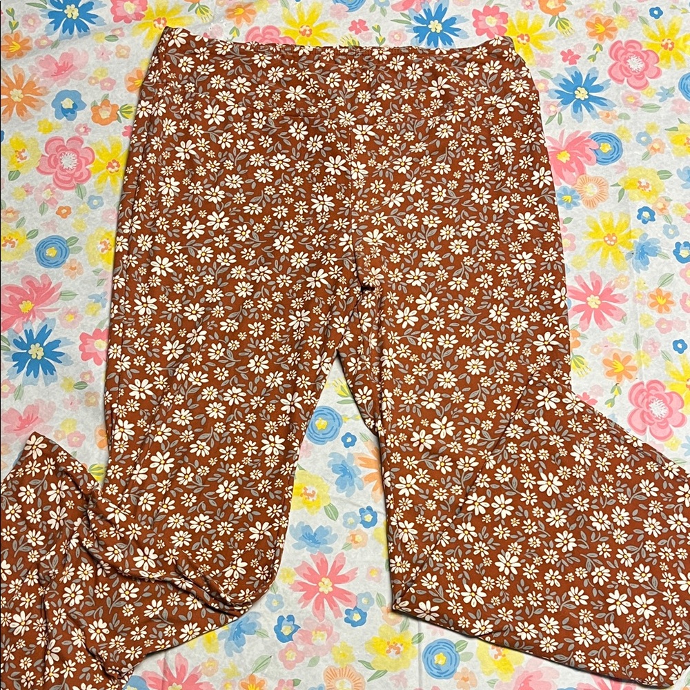 No Boundaries Brown Floral bellbottom Leggings